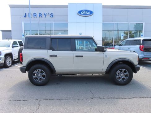 Used 2025 Ford Bronco Big Bend image 4