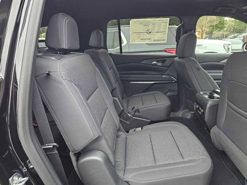 New 2026 Chevrolet Traverse LT image 12