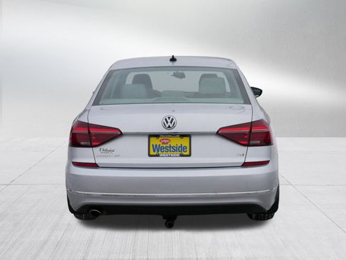Used 2017 Volkswagen Passat 1.8T SE image 6