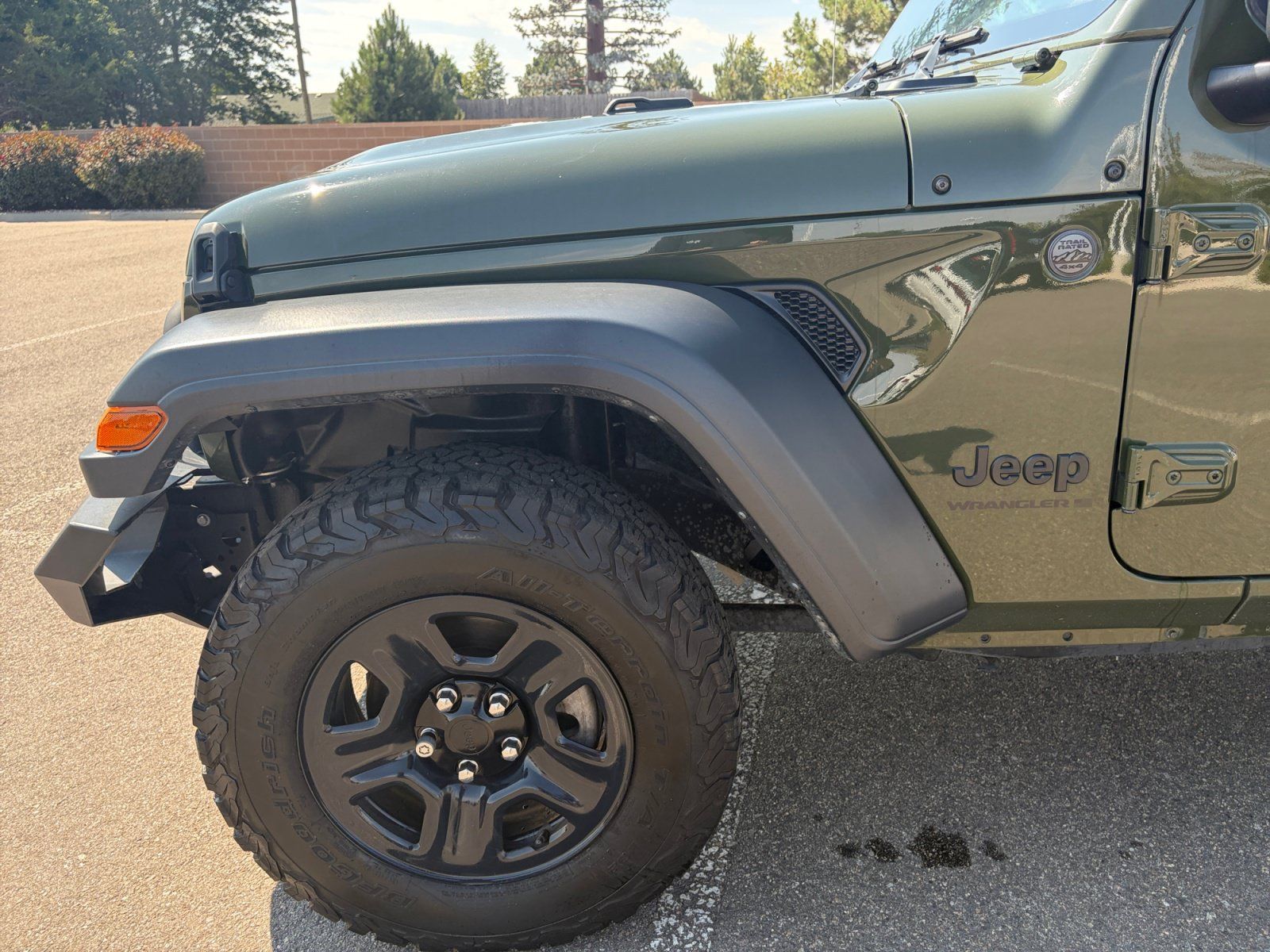 Used 2023 Jeep Wrangler Unlimited Sport AWD/4WD image 11