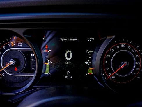 New 2025 Jeep Gladiator Sport image 24