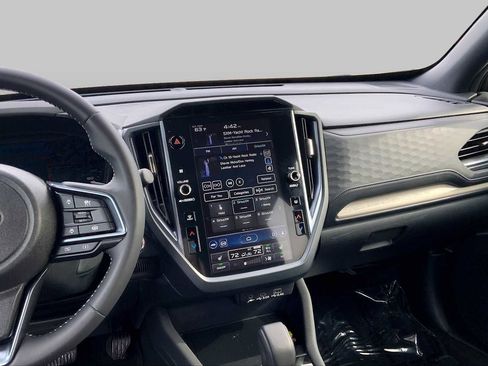 Used 2025 Subaru Forester Limited AWD/4WD image 7