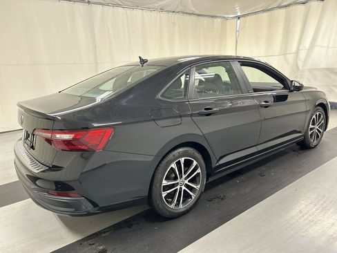 Used 2024 Volkswagen Jetta Sport image 2