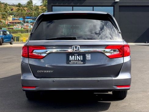 Used 2018 Honda Odyssey LX image 4