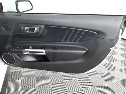 Used 2022 Ford Mustang Premium image 15
