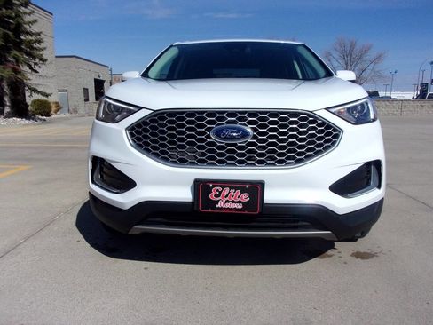 Used 2024 Ford Edge SEL AWD/4WD image 3