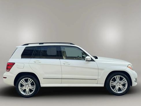 Used 2015 Mercedes-Benz GLK 350 4MATIC image 4