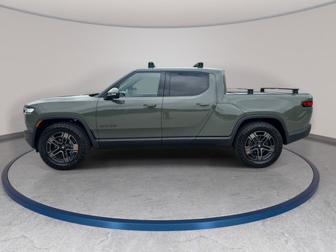 Used 2026 Rivian R1T Premium AWD/4WD image 8