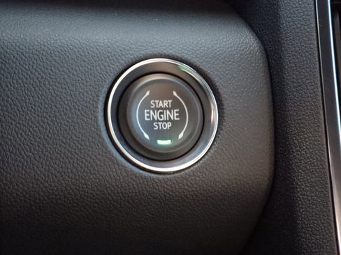 New 2026 GMC Acadia AT4 w/ LPO, Floor Liner Package image 20