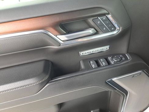 Used 2024 GMC Sierra 1500 Denali w/ Technology Package image 32