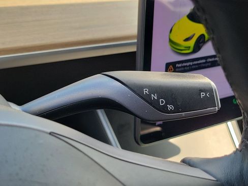 Used 2018 Tesla Model 3 Long Range image 29