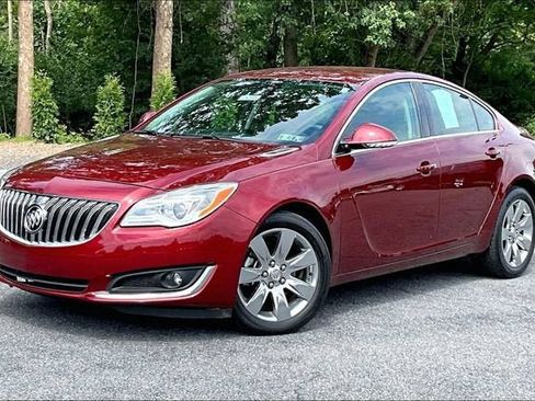 Used 2016 Buick Regal FWD image 1