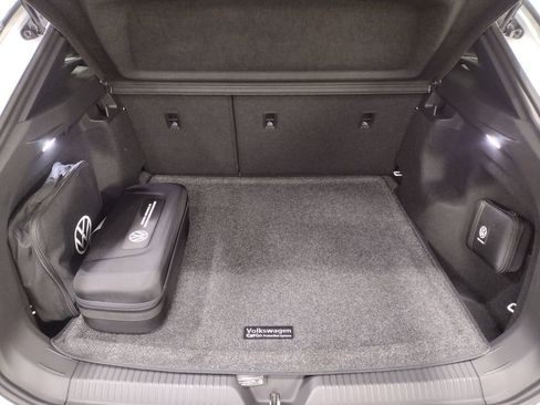 New 2026 Volkswagen ID.4 Pro image 14