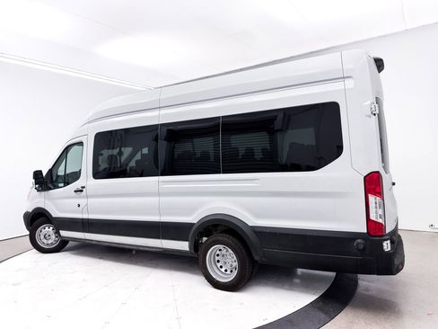 Used 2019 Ford Transit 350 XLT image 2