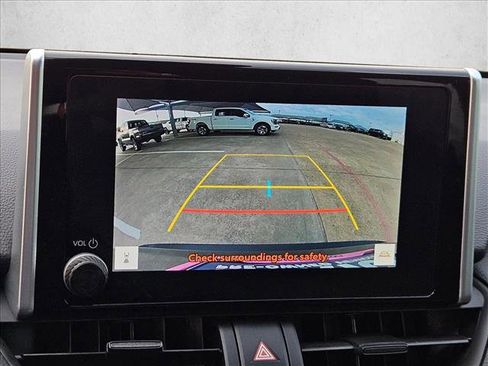 Used 2023 Toyota RAV4 LE image 12