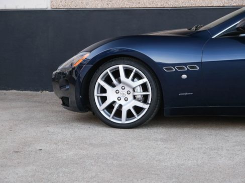 Used 2010 Maserati GranTurismo Coupe RWD image 9