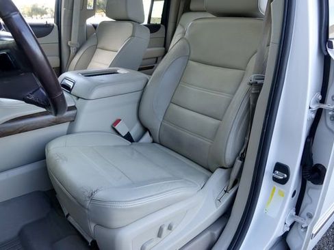 Used 2018 GMC Yukon XL Denali w/ Denali Ultimate Package image 12