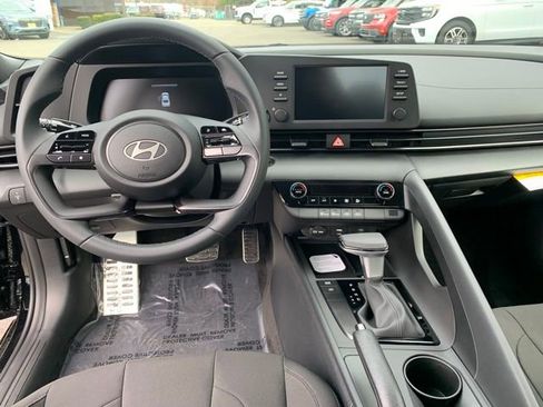 New 2026 Hyundai Elantra Sport FWD image 12