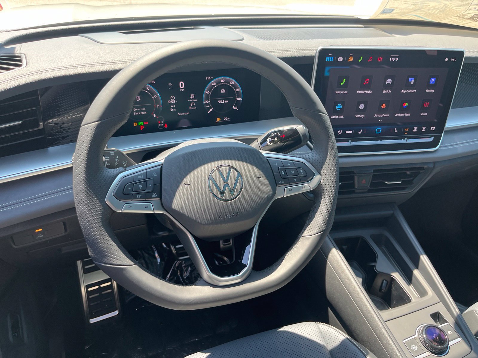New 2026 Volkswagen Tiguan SE R-Line FWD image 31