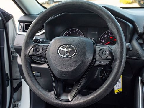 Used 2019 Toyota RAV4 LE w/ Carpet Mat Package AWD/4WD image 21