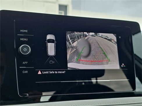 New 2025 Volkswagen Taos S image 18