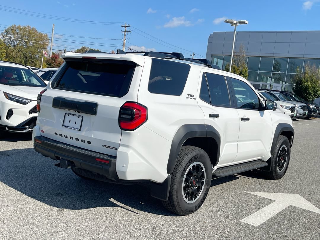 Certified 2025 Toyota 4Runner TRD Off-Road Premium AWD/4WD image 15