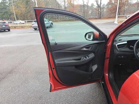 Used 2024 Buick Encore GX Sport Touring w/ Comfort Package image 10