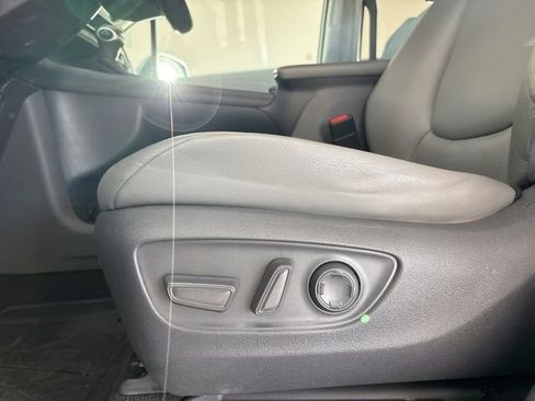 Used 2021 Toyota Sienna XLE image 24