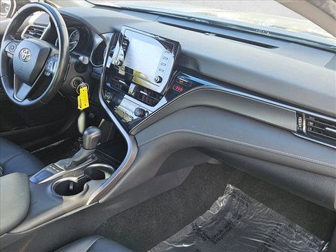 Used 2023 Toyota Camry SE image 20