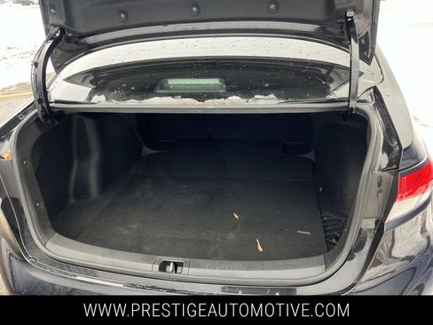 Used 2024 Toyota Corolla SE image 12