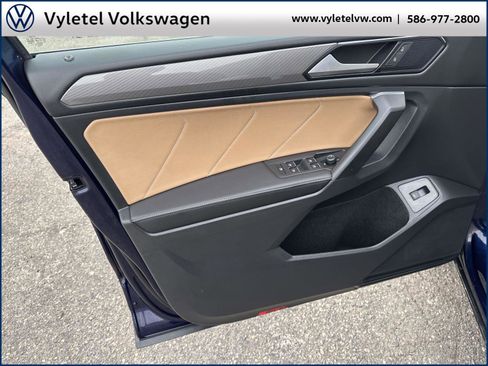 Certified 2022 Volkswagen Tiguan SE image 17