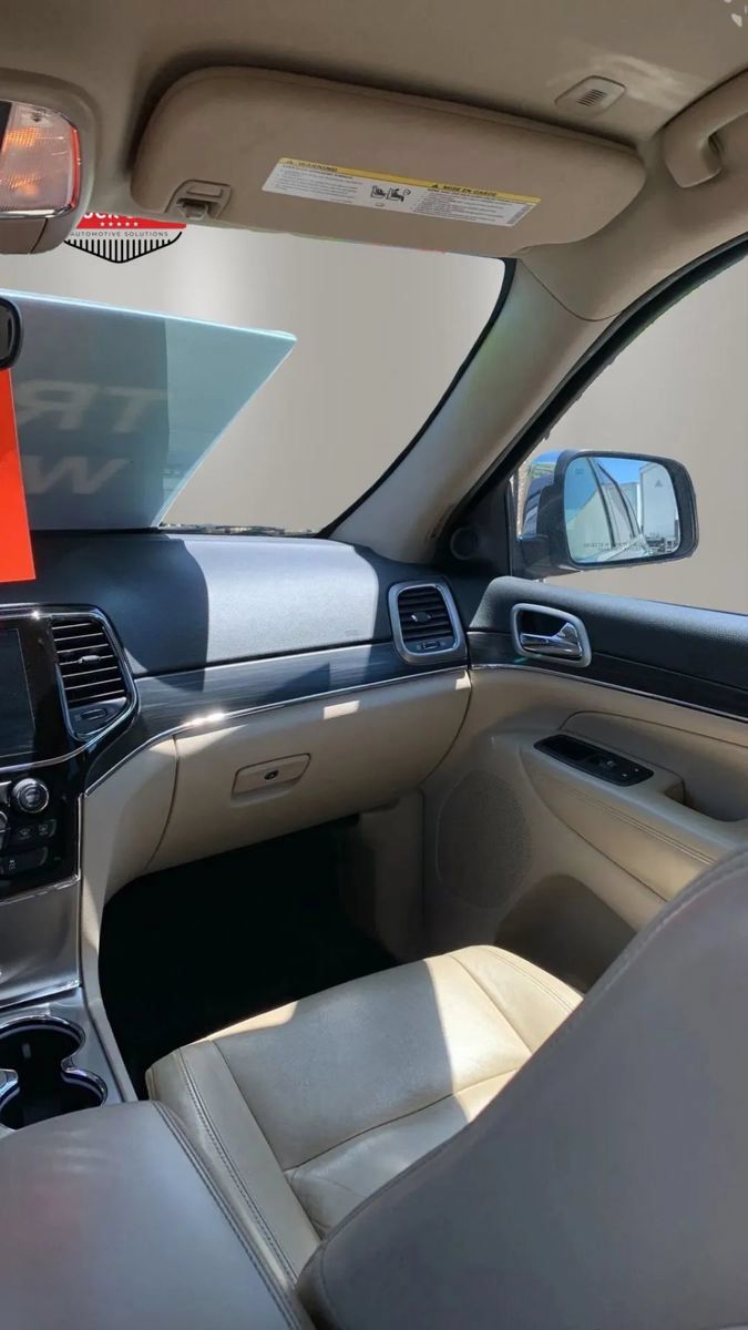 Used 2019 Jeep Grand Cherokee Limited AWD/4WD image 40