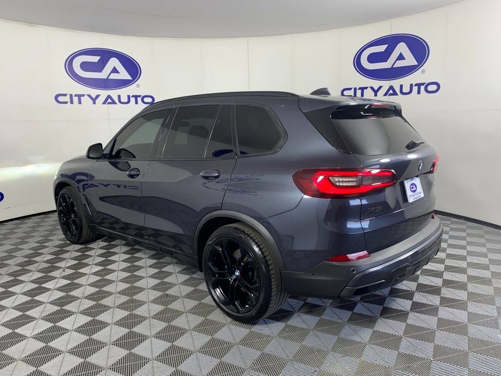 Used 2021 BMW X5 sDrive40i w/ Premium Package RWD image 5