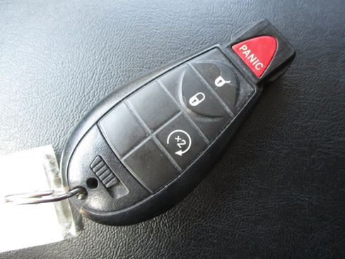 Used 2018 Jeep Cherokee Latitude FWD image 34