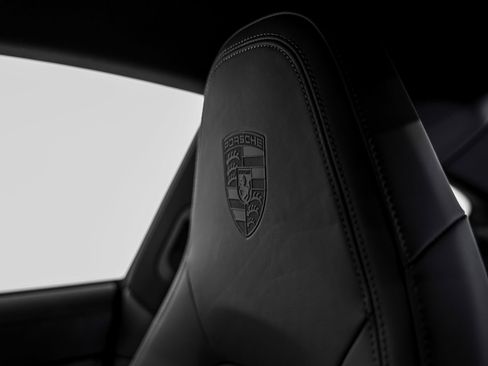 Used 2023 Porsche 911 Carrera w/ Premium Package RWD image 19