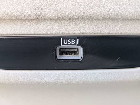 Used 2020 Chrysler Pacifica Limited FWD image 15