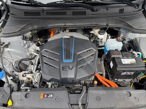 Used 2023 Hyundai Kona SE w/ Cargo Package FWD image 20