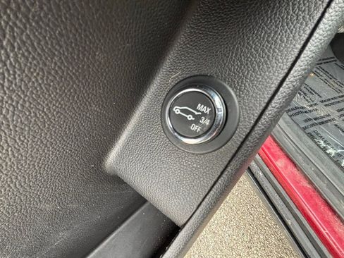 Used 2019 Chevrolet Traverse LT w/ LT Premium Package image 12