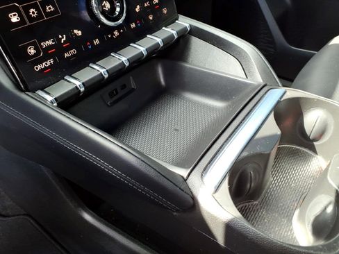 Certified 2025 GMC Terrain Elevation w/ Elevation Premium Package image 13