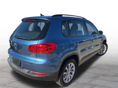 Used 2017 Volkswagen Tiguan Limited w/ Premium Package image 6