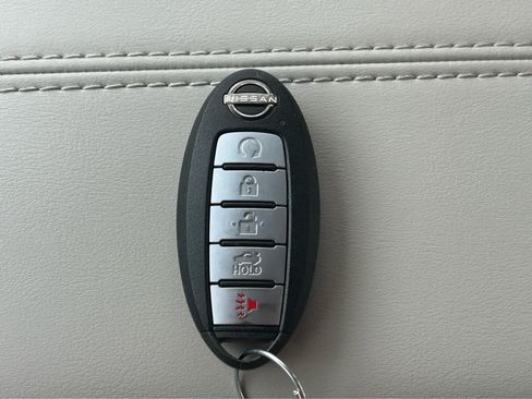 Used 2024 Nissan Altima 2.5 SV FWD image 35