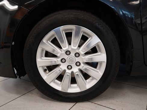 Used 2014 Toyota Sienna XLE w/ Entertainment Package image 15