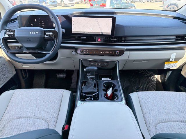 New 2027 Kia Carnival SX w/ Dark Edition Package FWD image 9
