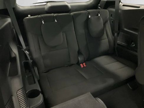 Used 2022 Ford Explorer XLT AWD/4WD image 25