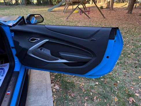 Used 2022 Chevrolet Camaro SS image 53