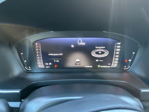 Used 2025 Honda Pilot Elite image 31