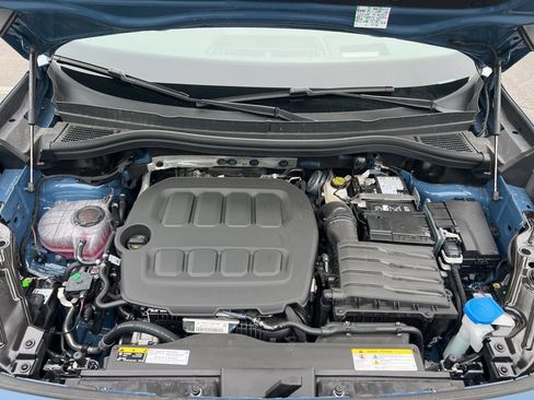 New 2026 Volkswagen Tiguan SE R-Line FWD image 11