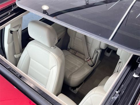 Used 2021 GMC Acadia Denali w/ Denali Technology Package image 23