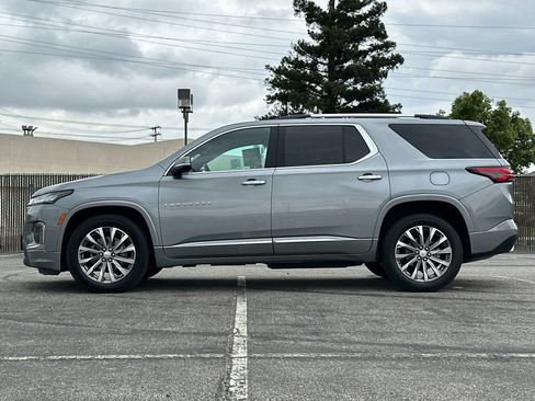 Used 2023 Chevrolet Traverse Premier AWD/4WD image 6