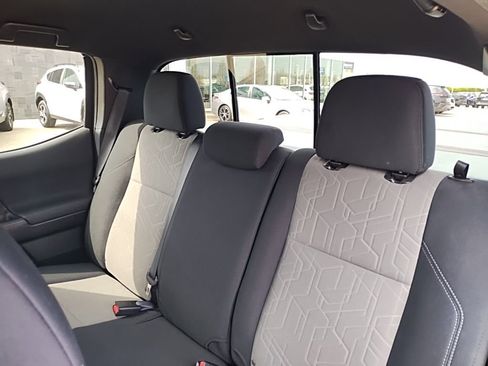 Used 2021 Toyota Tacoma TRD Sport w/ Technology Package image 43